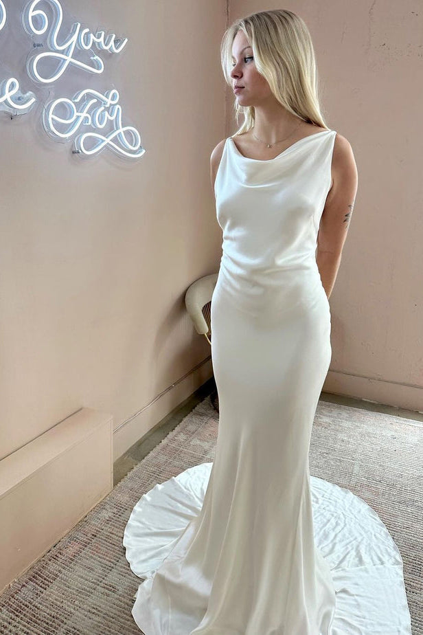 Elegant Mermaid Cowl Neck Sleeveless Wedding Dresses N070