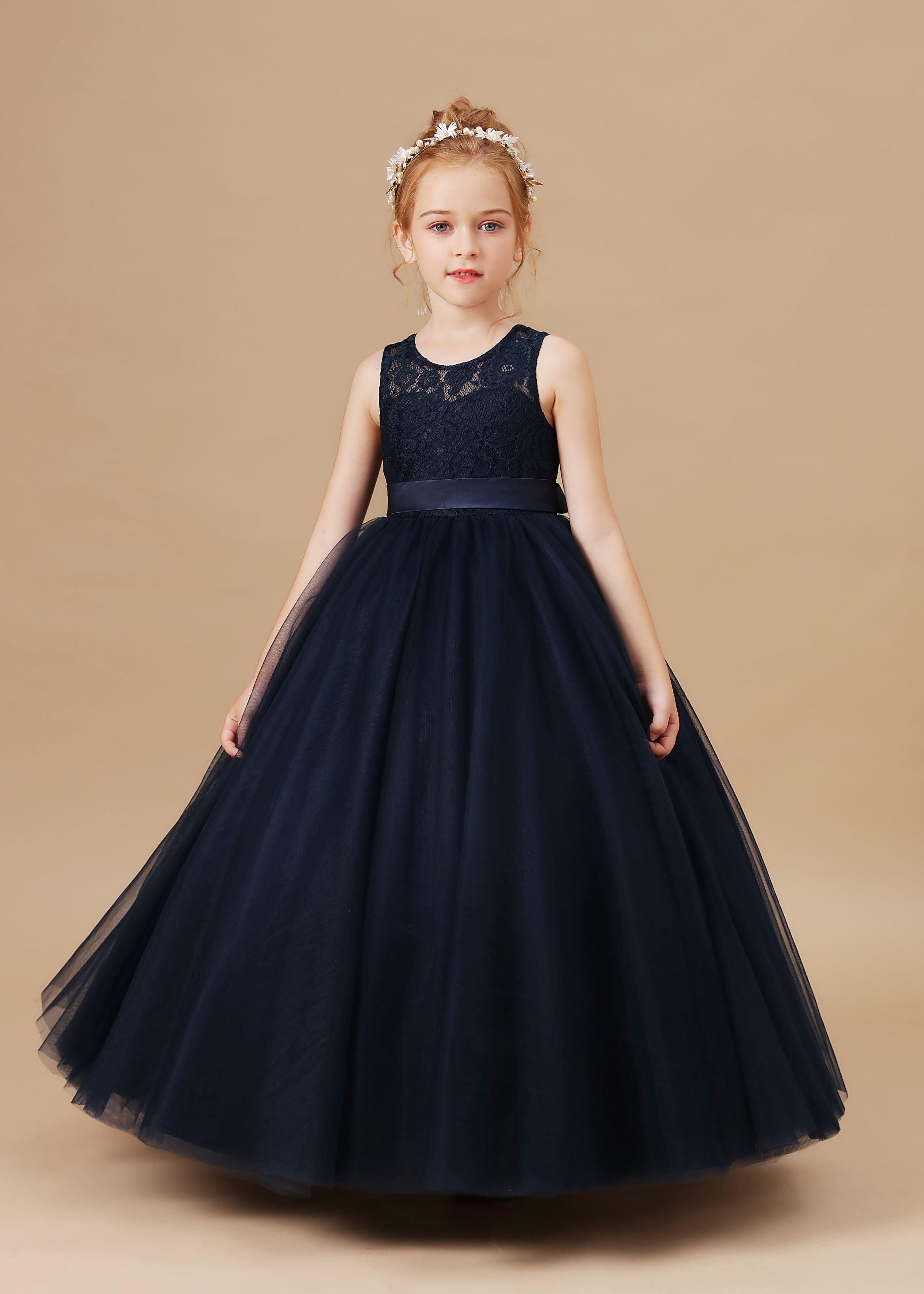 Pretty Sleeveless Lace Tulle Flower Girl Dresses With Bownot