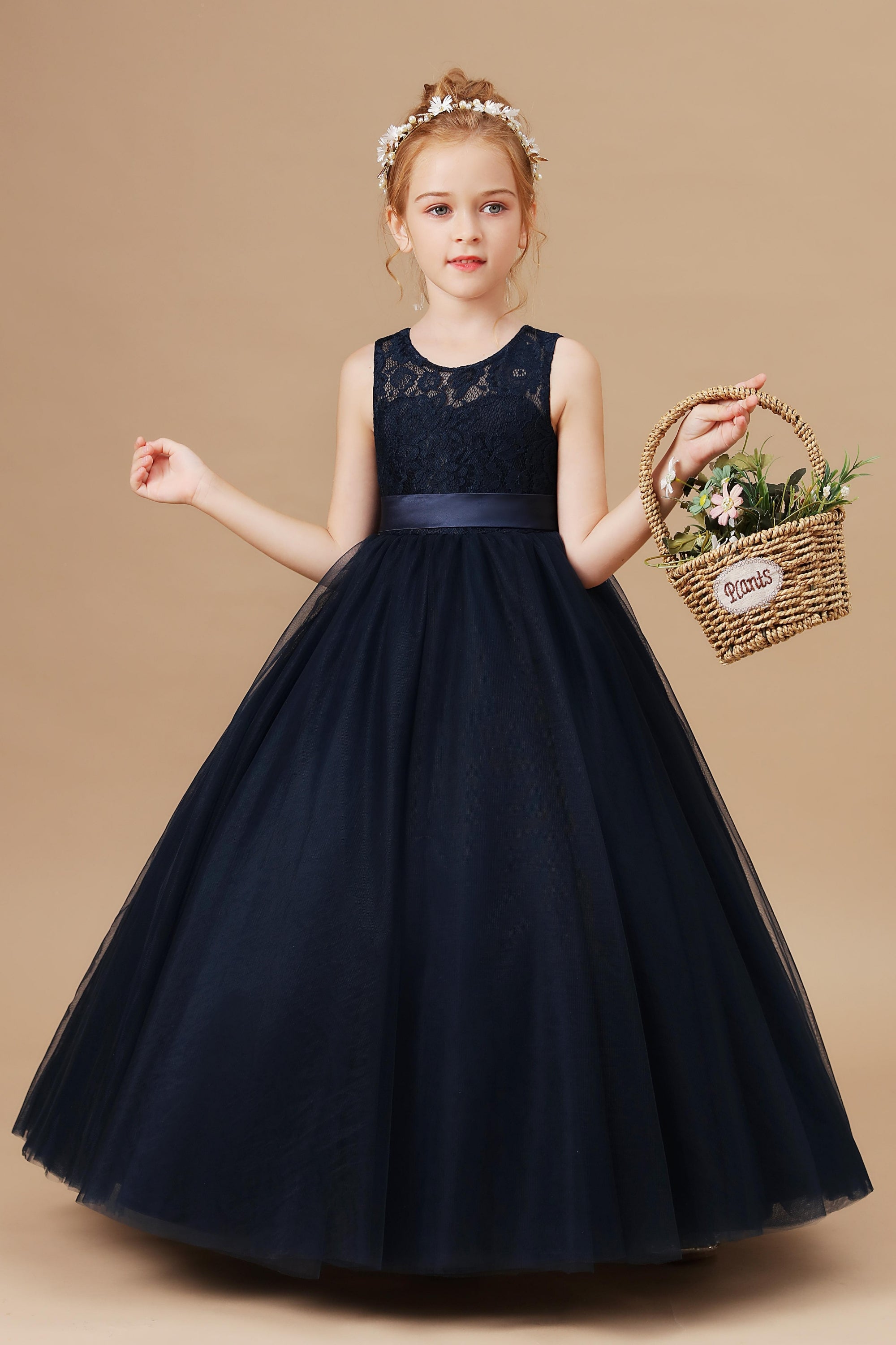 Pretty Sleeveless Lace Tulle Flower Girl Dresses With Bownot