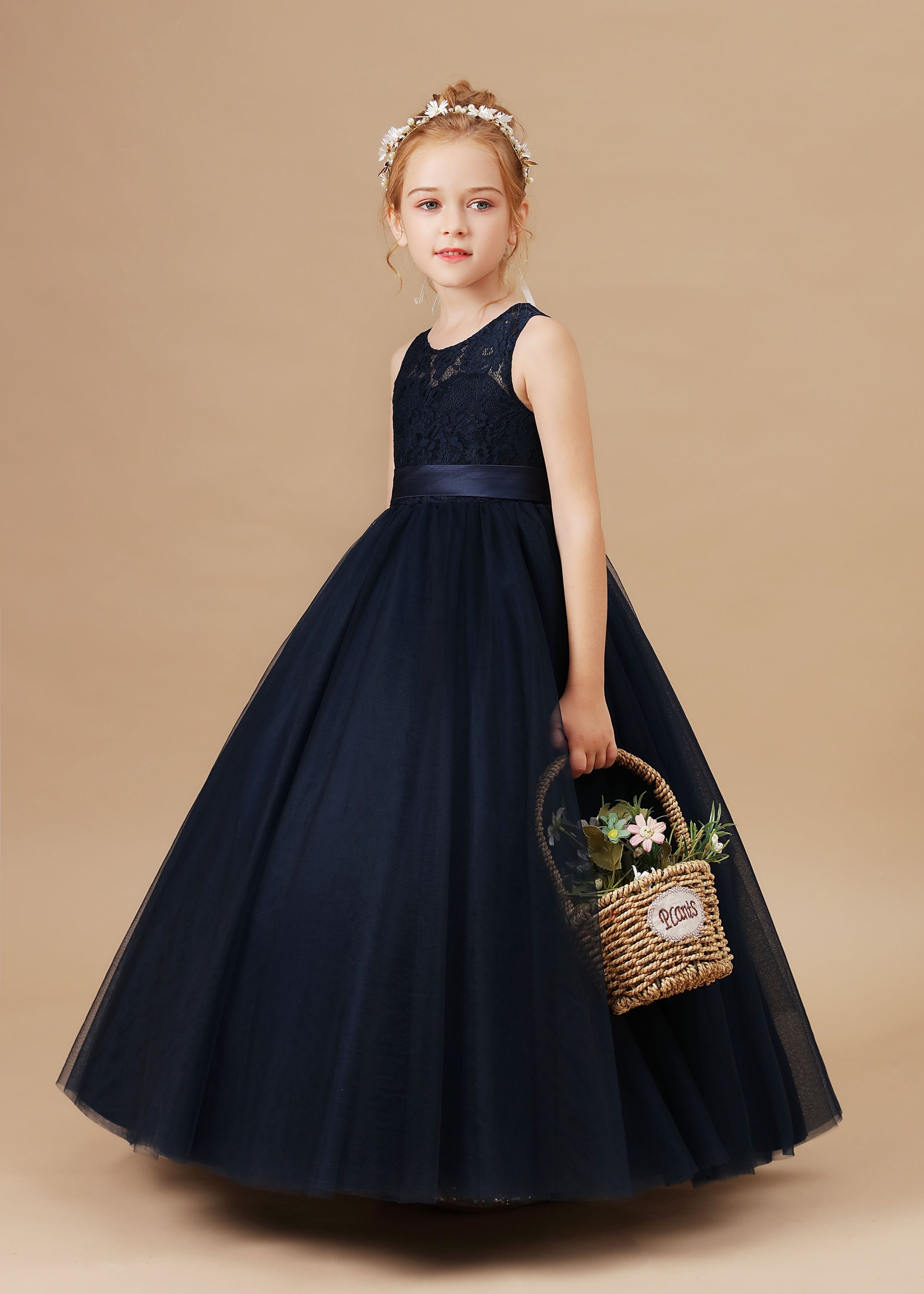 Pretty Sleeveless Lace Tulle Flower Girl Dresses With Bownot