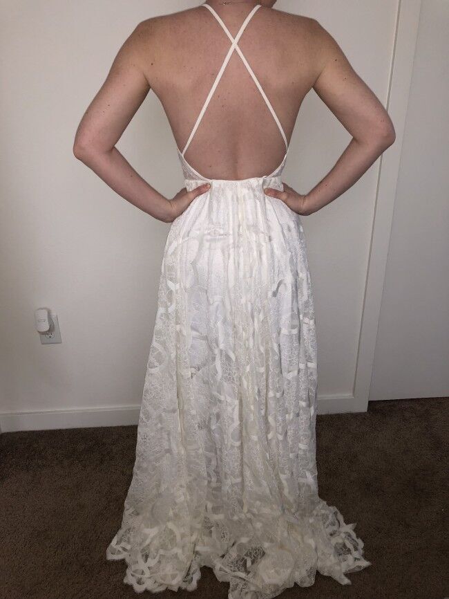 A Line Halter Sleeveless Lace Open Back Beach Wedding Dresses