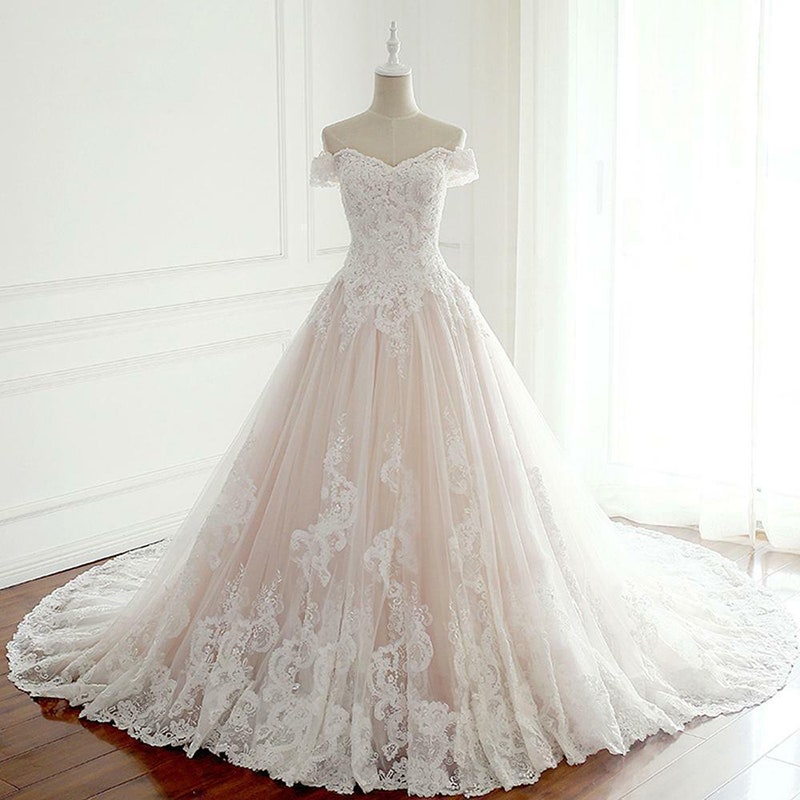 Modest Off The Shoulder Lace Tulle Ball Gown Wedding Dress Y0123