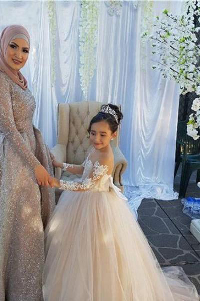 Gorgeous Long Sleeveless Appliqued Tulle Long Flower Girl Dresses with Bow F038