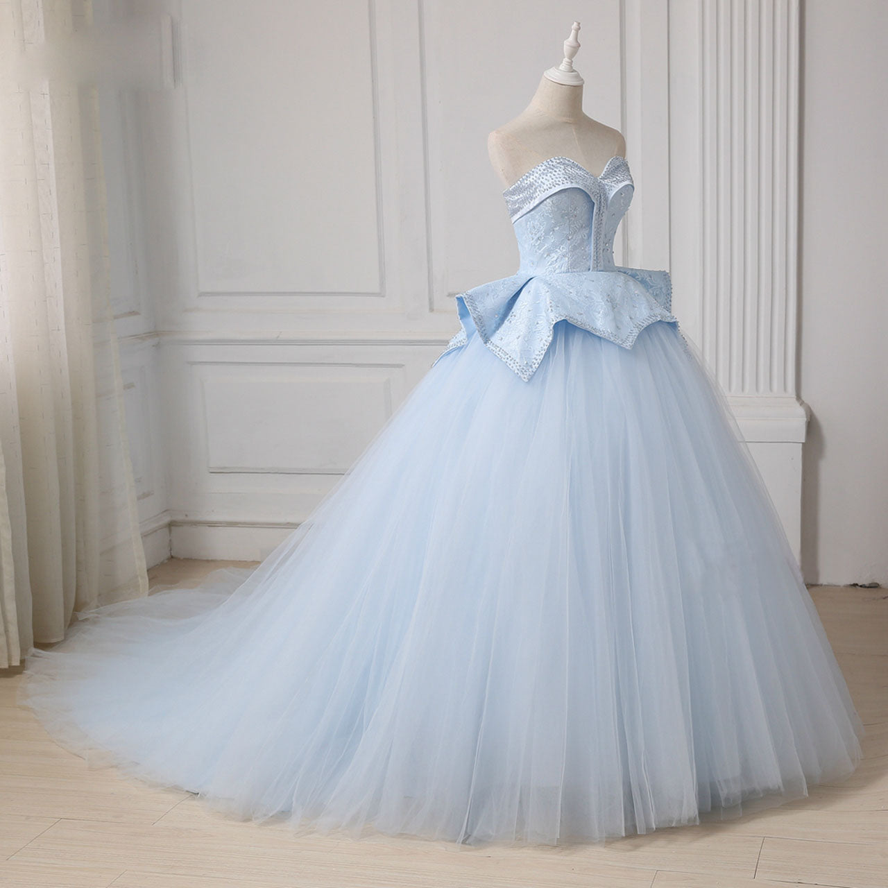 Light Blue Sweetheart Ball Gown Beading Tulle Prom Dresses N2540