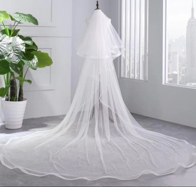 3.5 Meters Two Tiers Tulle Bridal Veilss Ivory Wedding Veilss with Comb V034