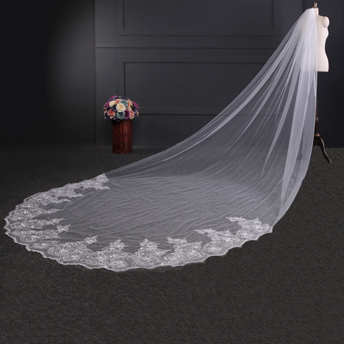 Luxury One Tier Cathedral Wedding Lace Sequins Long Veil,Tulle Bridal Veil+Comb,V006