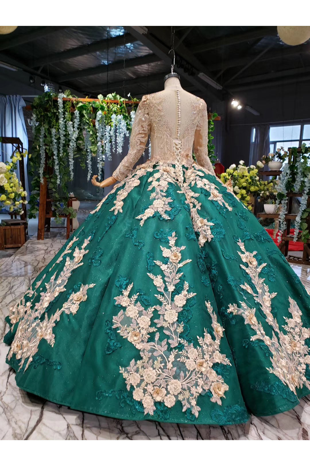 Ball Gown Long Sleeves Floor Length Prom Dress with Appliques Quinceanera Dress N2385