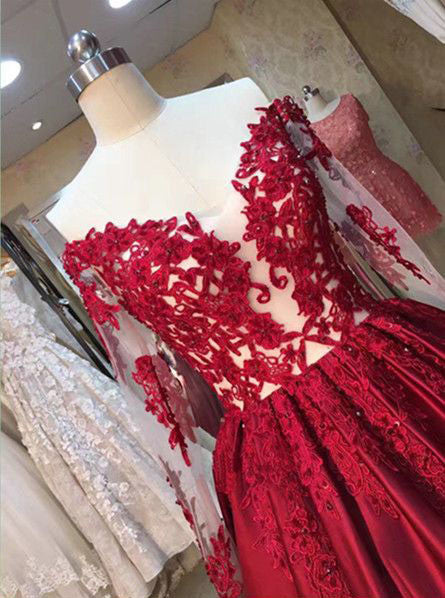 Gorgeous Red Stain Long Sleeves Lace Appliques Prom Dresses