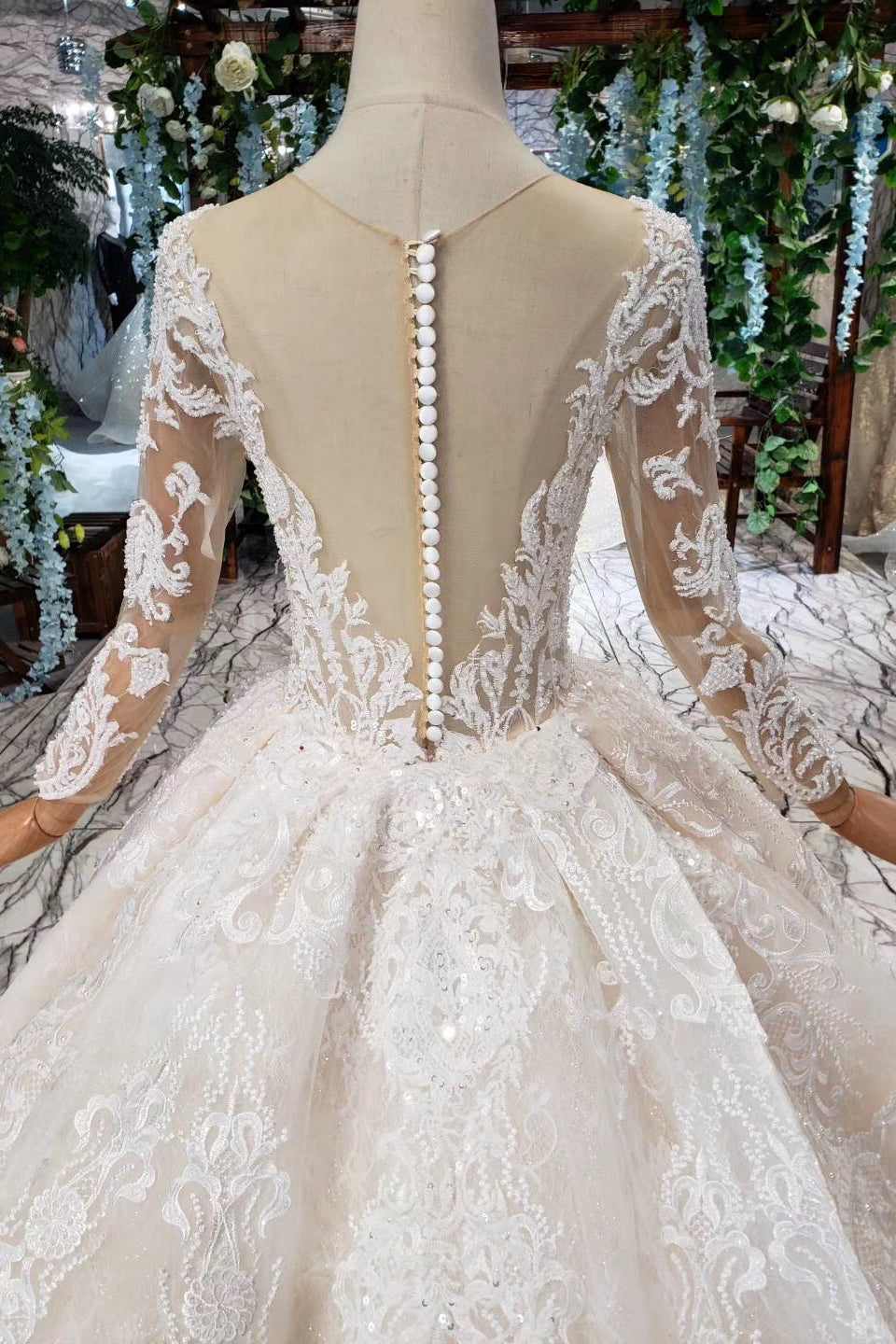 Princess Long Sleeves Sheer Neck Ball Gown Lace Wedding Dresses Long Bridal Dresses N1931