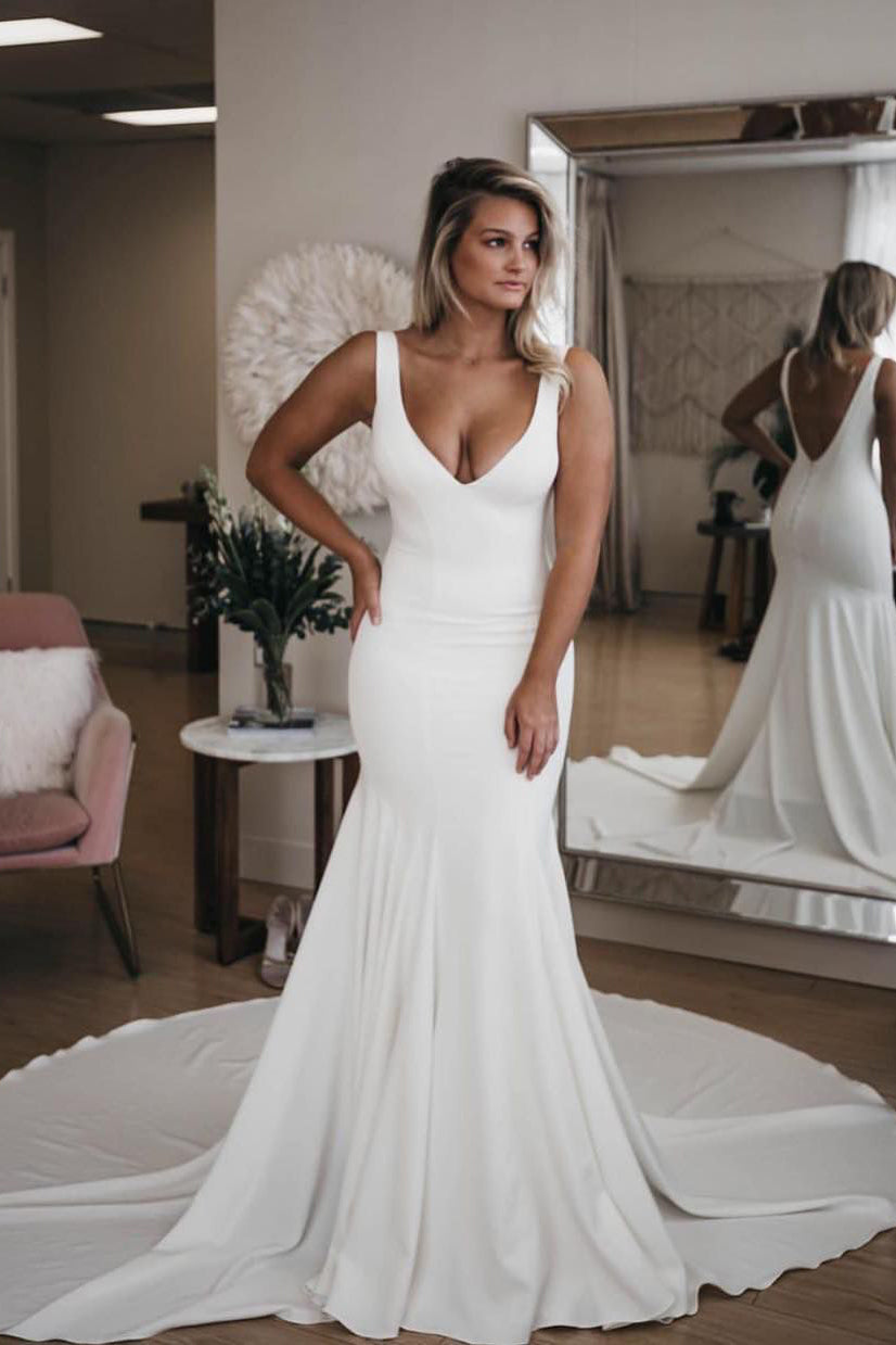 V-Neck Backless Mermaid Wedding Dresses with Trailing