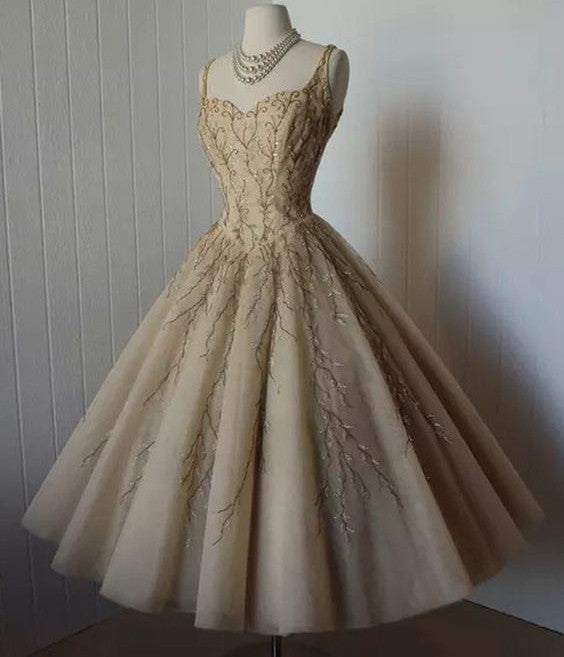 Tea-Length Prom Dress,Midi Dresses,A-Line Straps Homecoming Gown,Organza Homecoming Dress with Appliques,Sweetheart Party Gown,N137