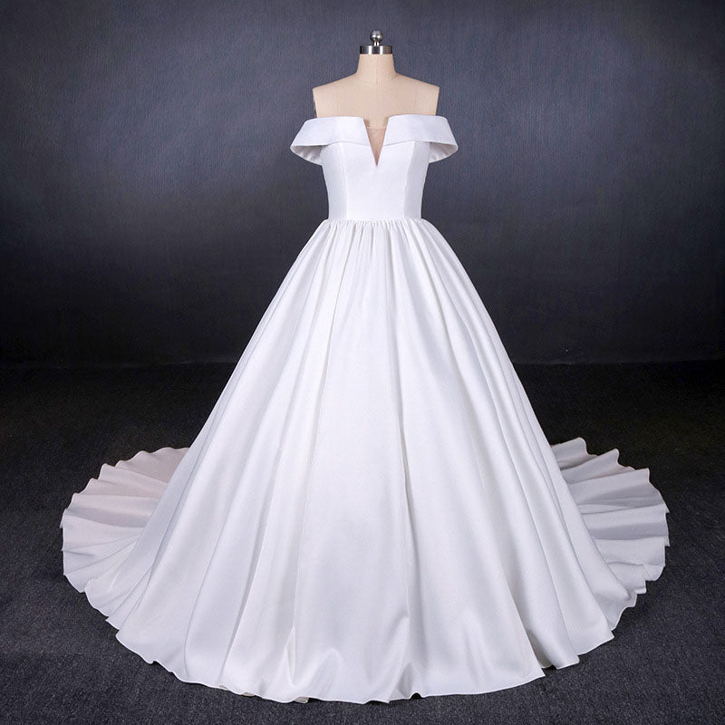 Puffy Off the Shoulder Satin Wedding Dresses Ball Gown Long Bridal Dresses with Long Train N2286