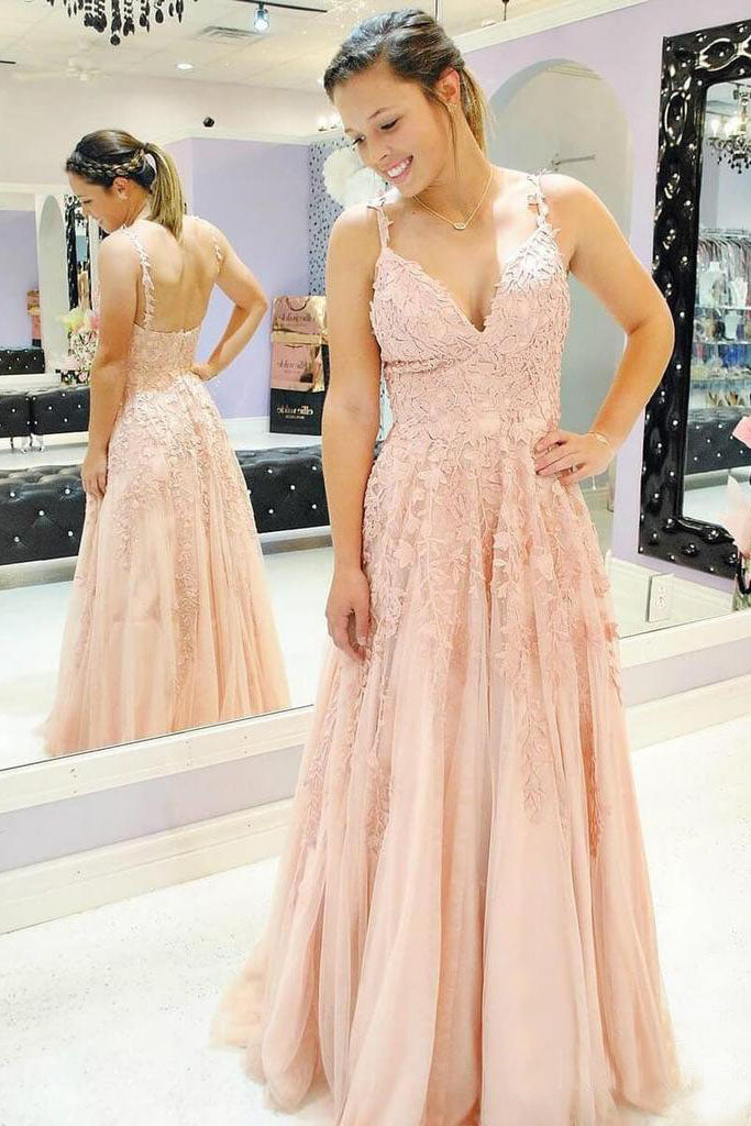 A Line Spaghetti Straps V-Neck Lace Appliques Tulle Prom Dresses