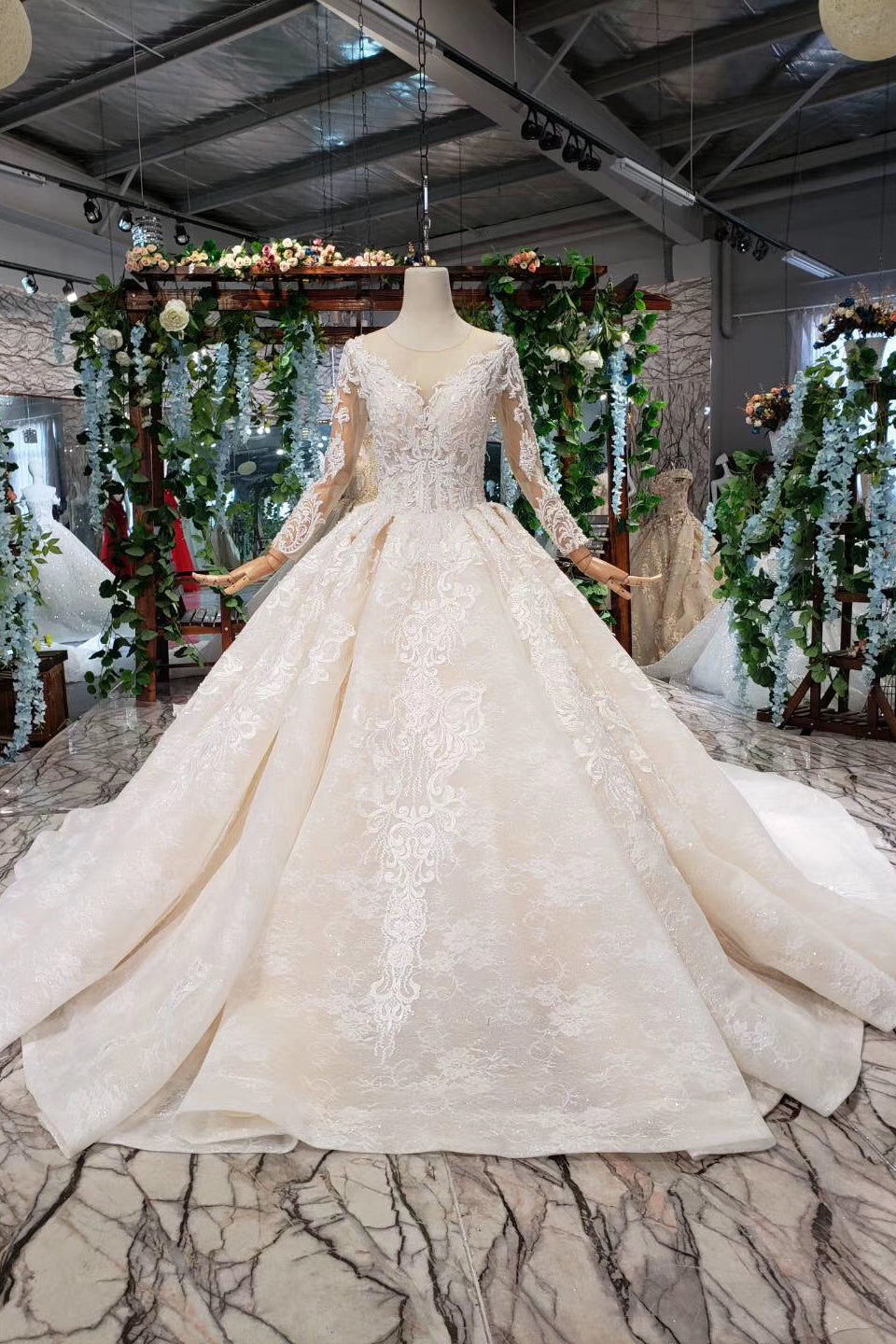 Princess Long Sleeves Sheer Neck Ball Gown Lace Wedding Dresses Long Bridal Dresses N1931