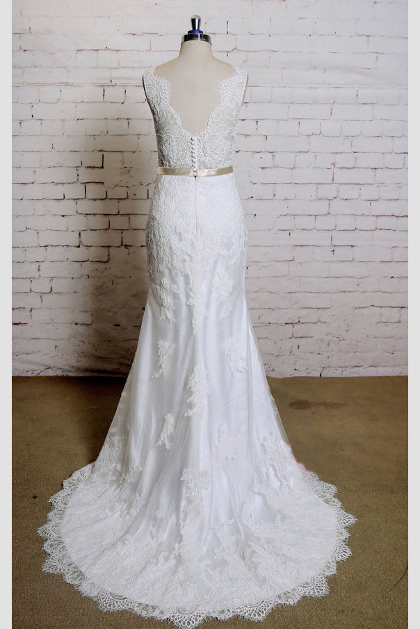 Sheath V-Neck Sleeveless Lace Bridal Dresses Sweep Train Tulle Beach Wedding Gown with Sash N819