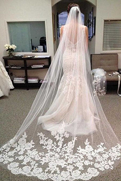 https://www.simibridaldresses.com/cdn/shop/products/vbssdfsdf-v002_e19135c7-5bce-4bf4-90c7-2b9571dfd183_grande.jpg?v=1664430291