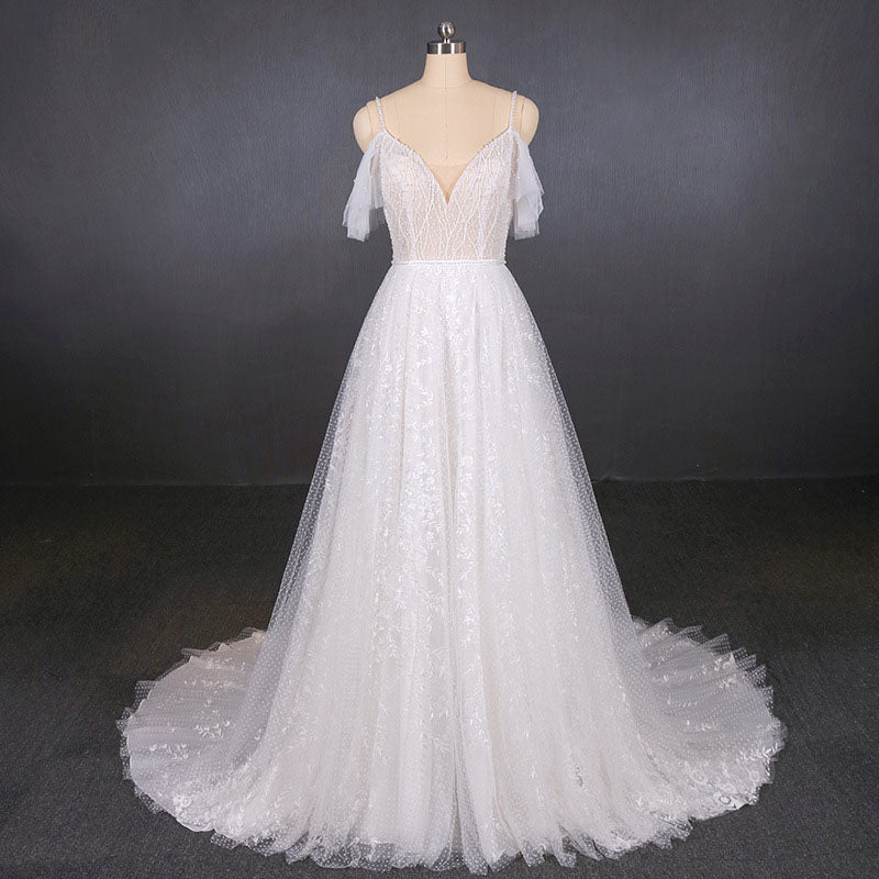 Elegant Spaghetti Straps Lace Wedding Dresses A Line V-Neck Beach Wedding Dresses N2353